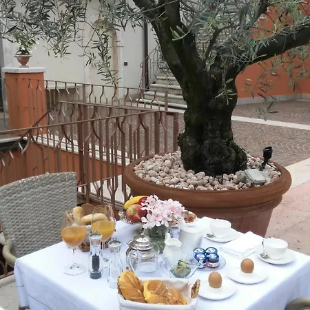 Corte San Luca Apartahotel