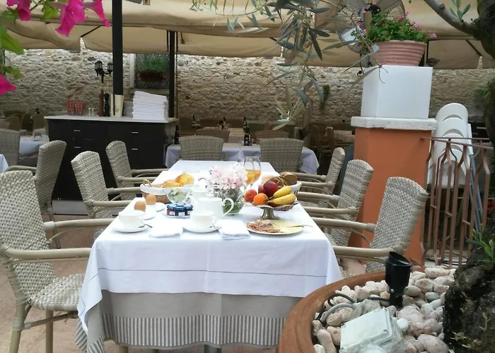 Corte San Luca Aparthotel Bardolino