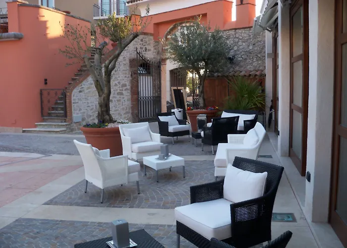 Corte San Luca Aparthotel 4*